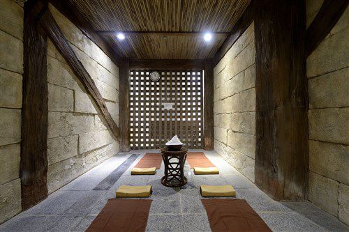 ロイヤルパークスタワー南千住　スパ